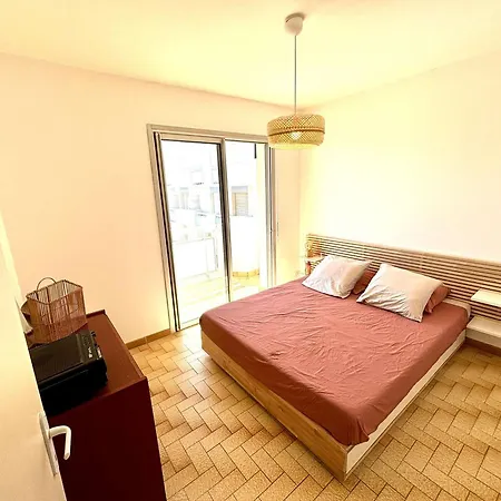 Traversant, Proche Plage, 2 Balcons, Pets Ok, Menage Inclus, Jusqu'a 8 Pers, - Fr-1-229c-94 Apartment